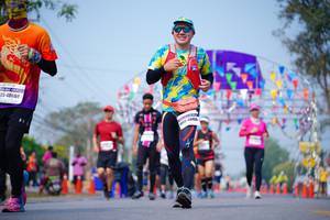 BIB: 40669
                            <button type="button" onclick="openModal(10090160)" class="btn btn-primary btn-sm float-right btn-popup" data-toggle="modal" data-target=".modal-high-quality">
                        <i class="fas fa-shopping-cart"></i> Add to Cart
                    </button>
                                            <button type="button" onclick="isThisMe(10090160, true)" class="btn btn-success btn-sm float-right btn-popup btn-isme hidden" data-toggle="tooltip" data-placement="bottom" title="นี่คือรูปของคุณใช่ไหม คลิกที่นี่เพื่อเอาเข้าอัลบั้ม">
                        <i class="fas fa-plus"></i> Add to album
                    </button>
                    <button type="button" onclick="isThisMe(10090160, false)" class="btn btn-warning btn-sm float-right btn-popup btn-isnotme hidden">
                        <i class="fas fa-ban"></i> Remove from album
                    </button>